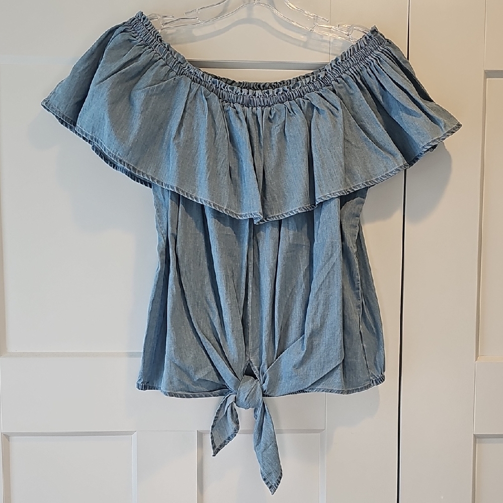 NWAt Express Light Blue Chambray Denim Off-Shoulder Blouse